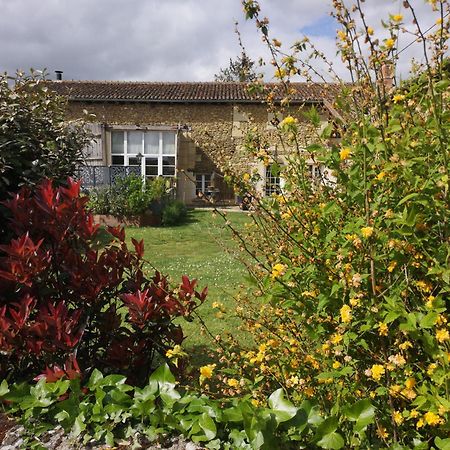 דירות Mouterre-Silly La Ferme Du Grand Bois מראה חיצוני תמונה